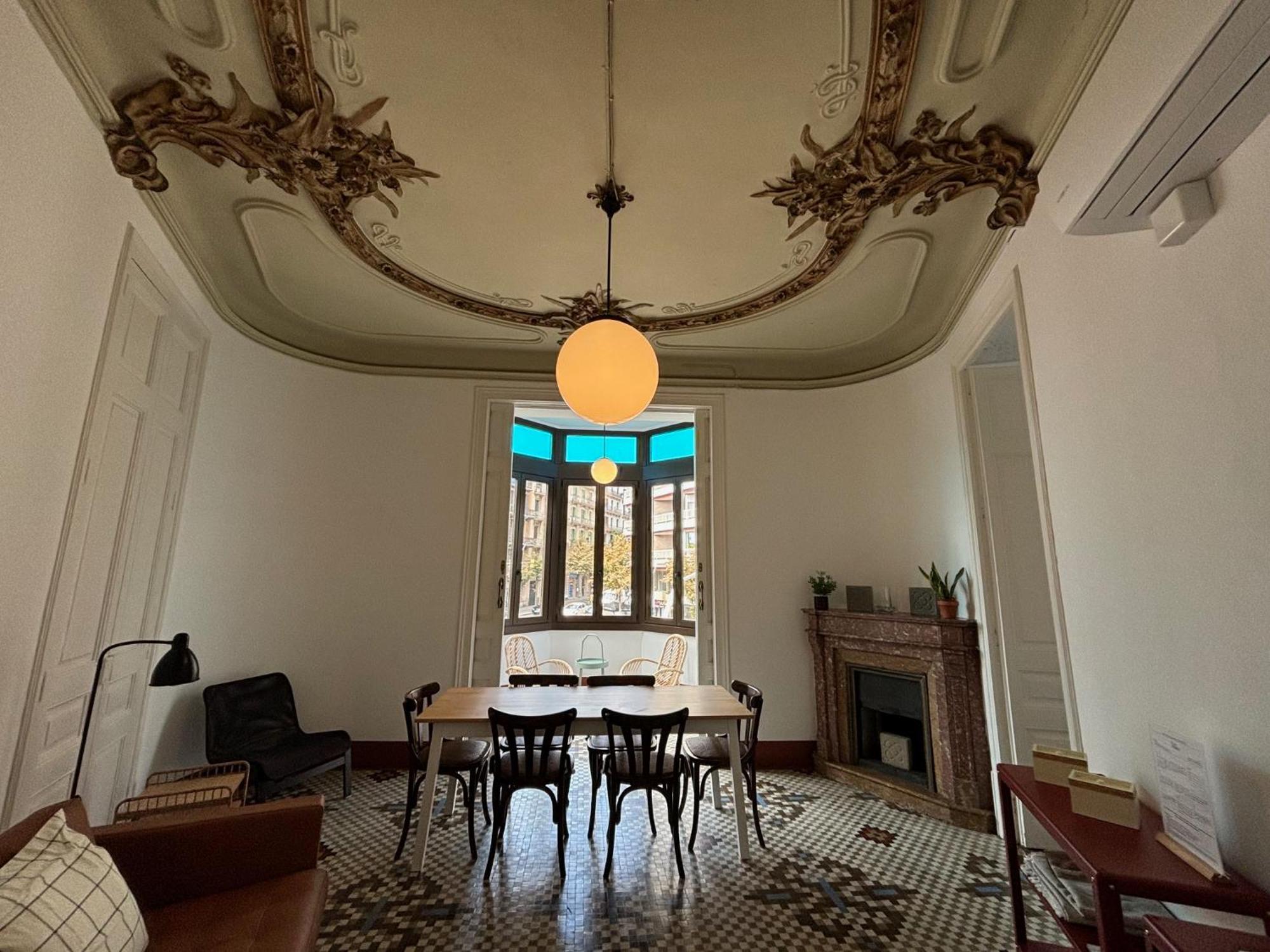 Apartamento Bp2 - Big For Groups In Bcn Center Hutb - 77390 Barcelona
