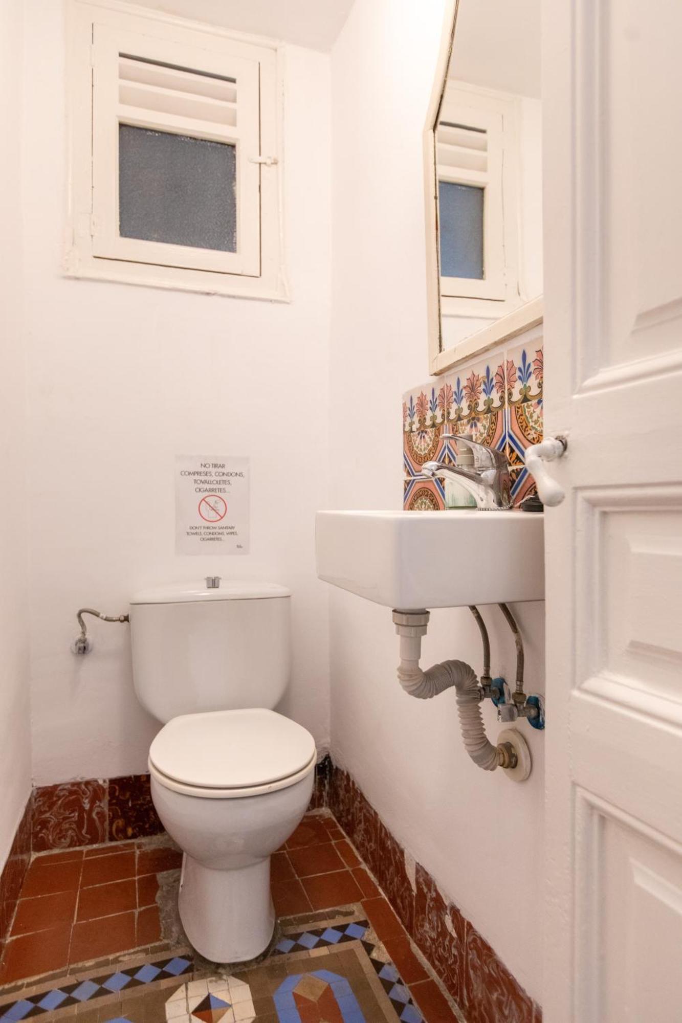 Apartamento Bp2 - Big For Groups In Bcn Center Hutb - 77390 Barcelona