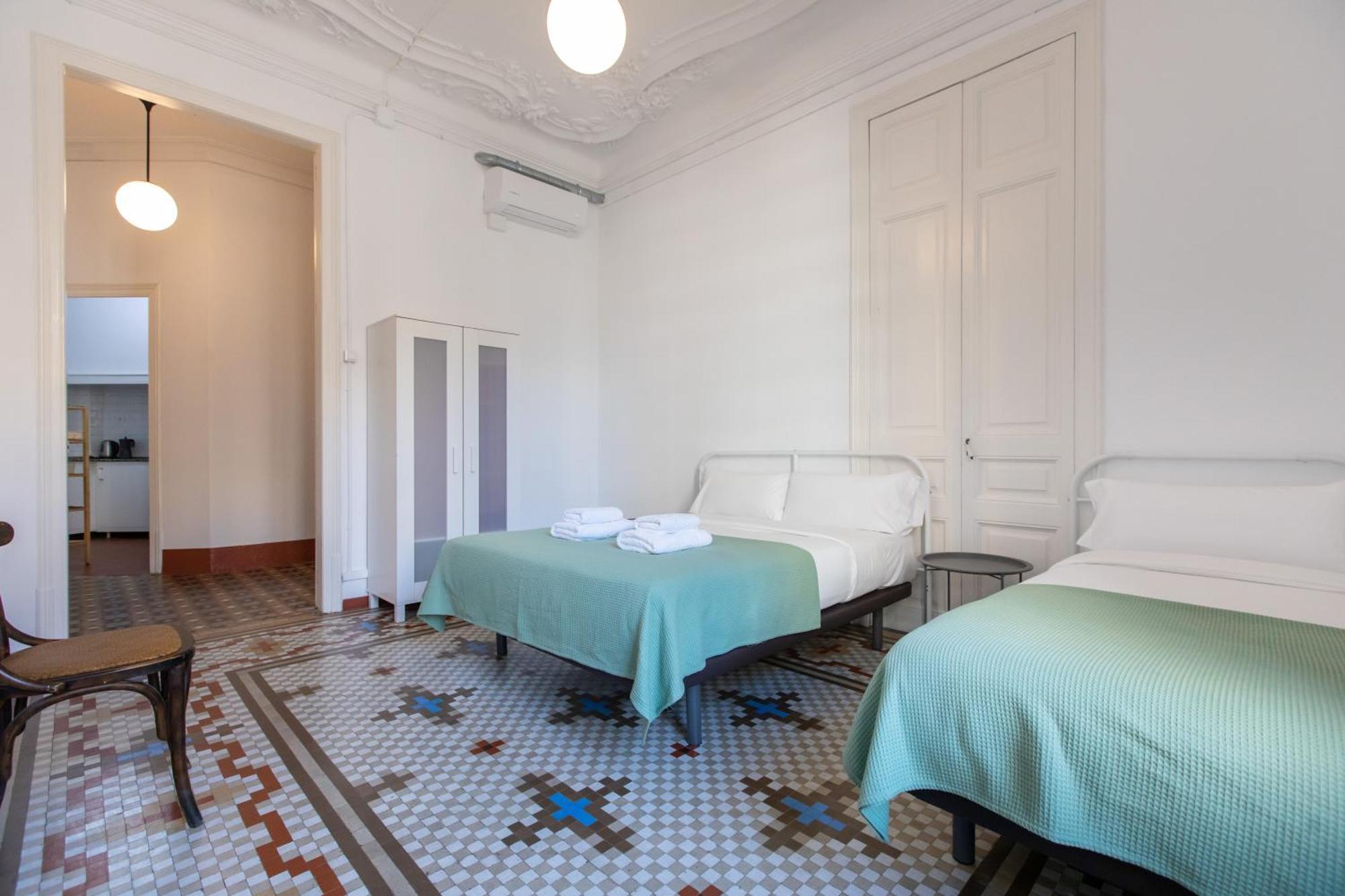 Apartamento Bp2 - Big For Groups In Bcn Center Hutb - 77390